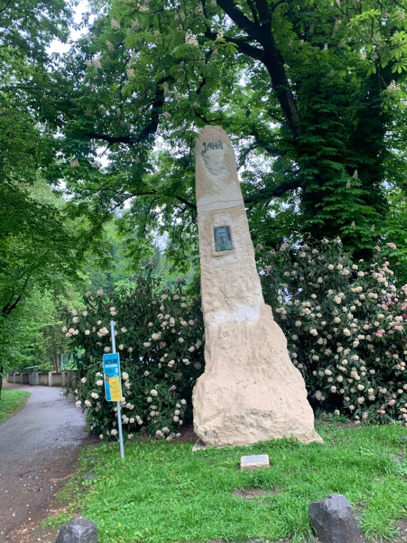 walking near me in Stadtpark in winter
