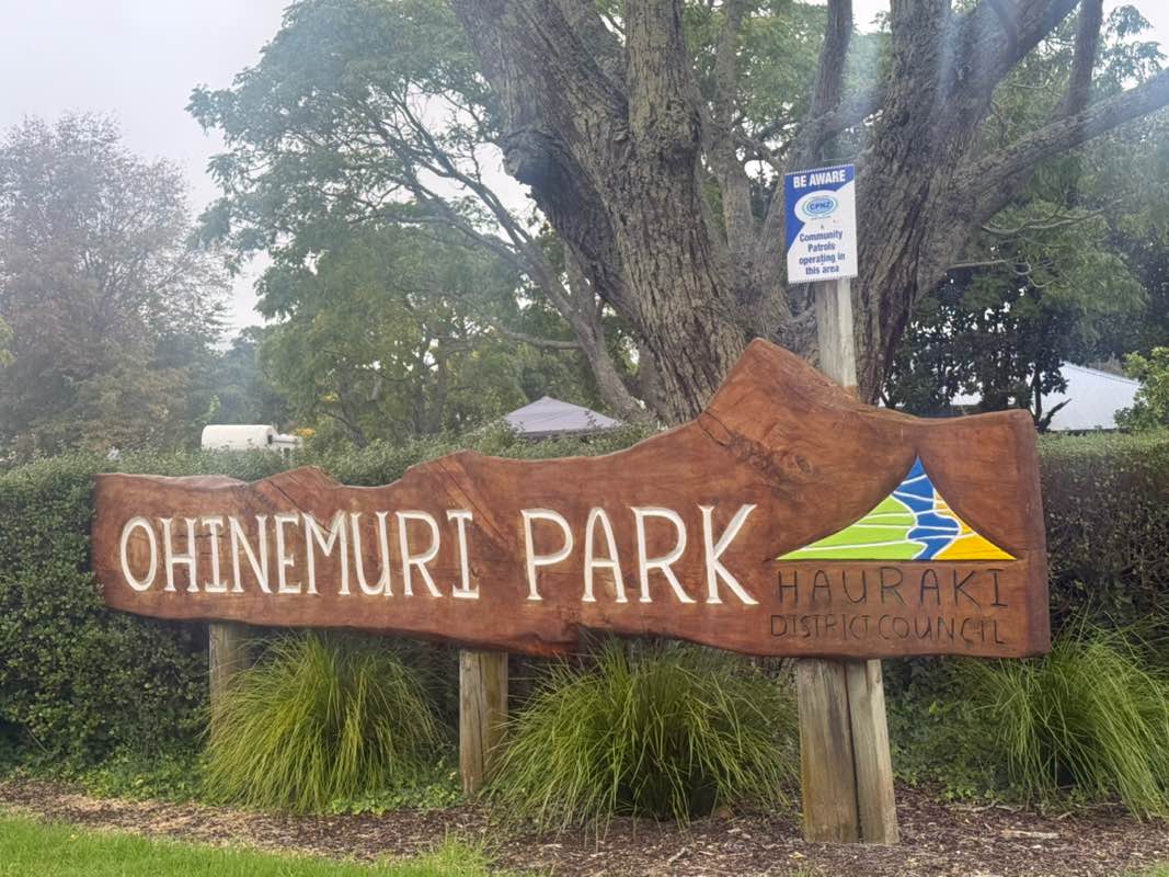 walking near me in Ohinemuri Park in autumn