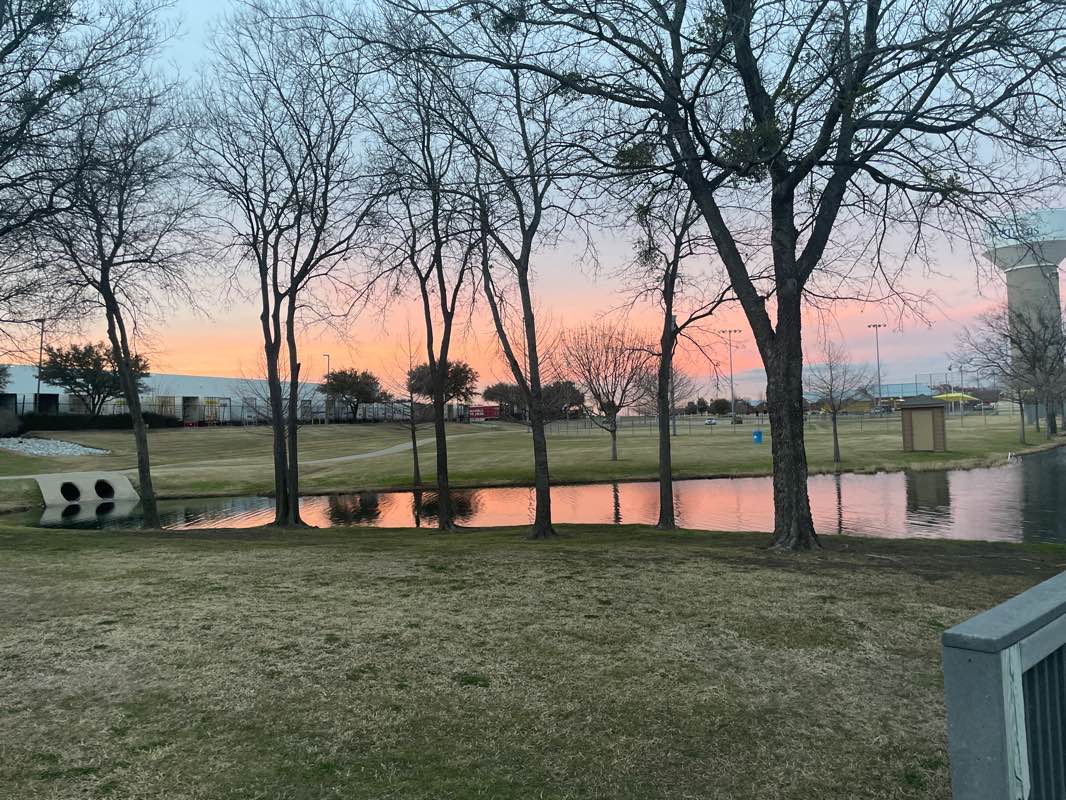 walking near me in Roanoke Community Park in winter