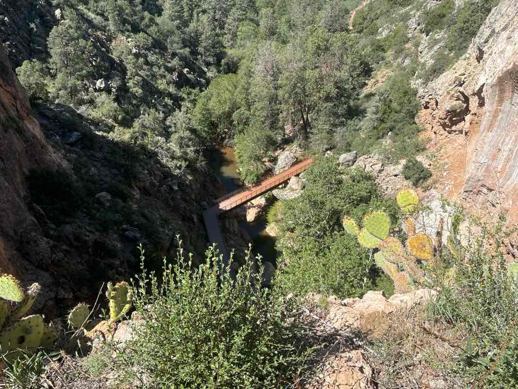 walking near me in Tonto Natural Bridge State Park in winter