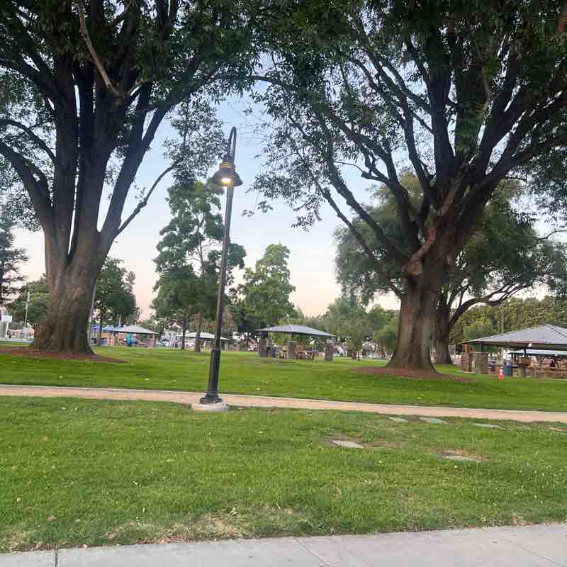 Regina03 post 1