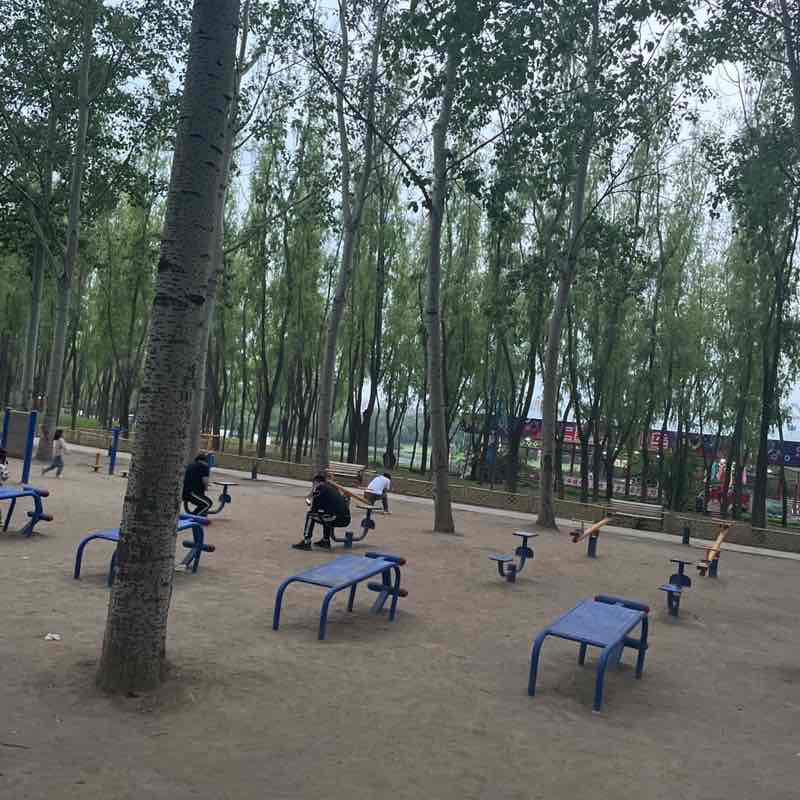 嗨，生活😂 post 1