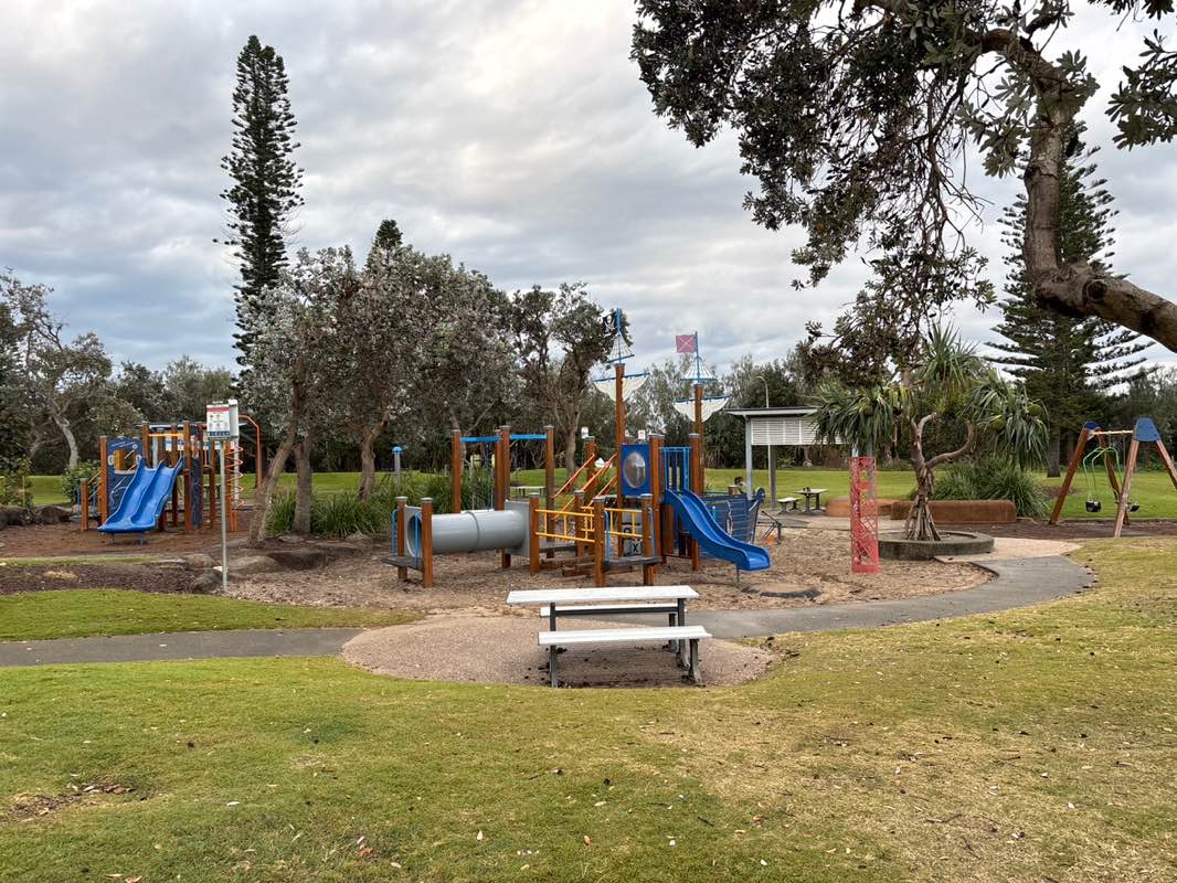 walking near me in Faulks Park in spring