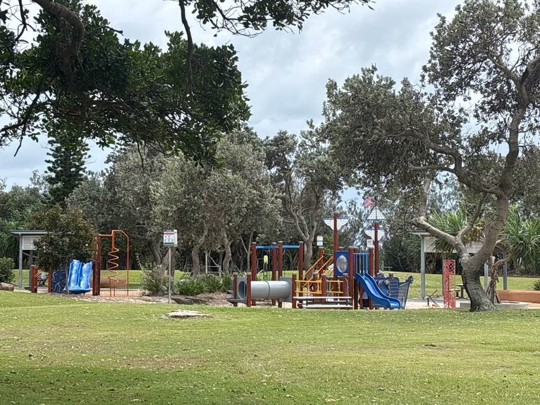 walking near me in Faulks Park in summer