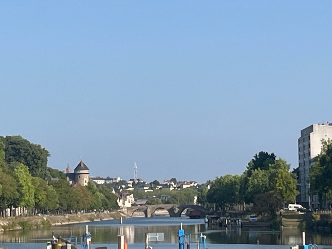 walking near me in La Perrine in autumn