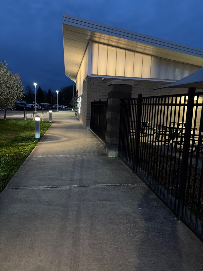 walking near me in Willis Carrier Recreation Center in spring