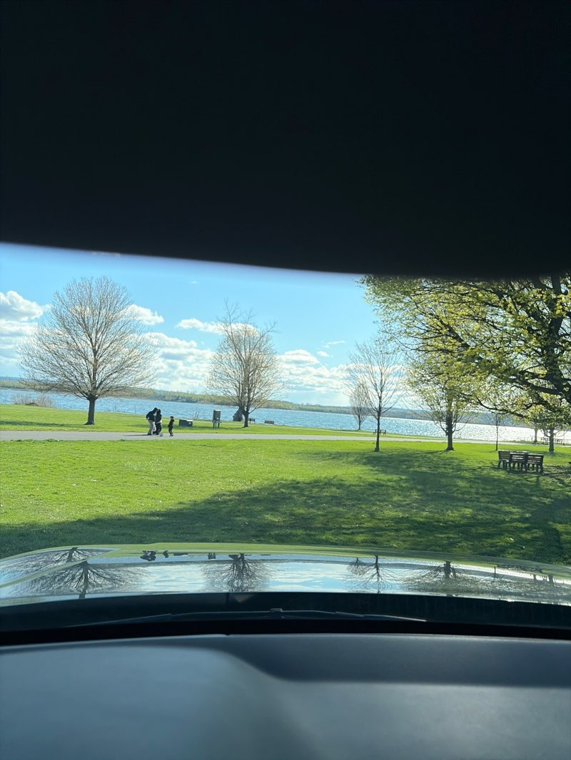 walking near me in Onondaga Lake Park in spring
