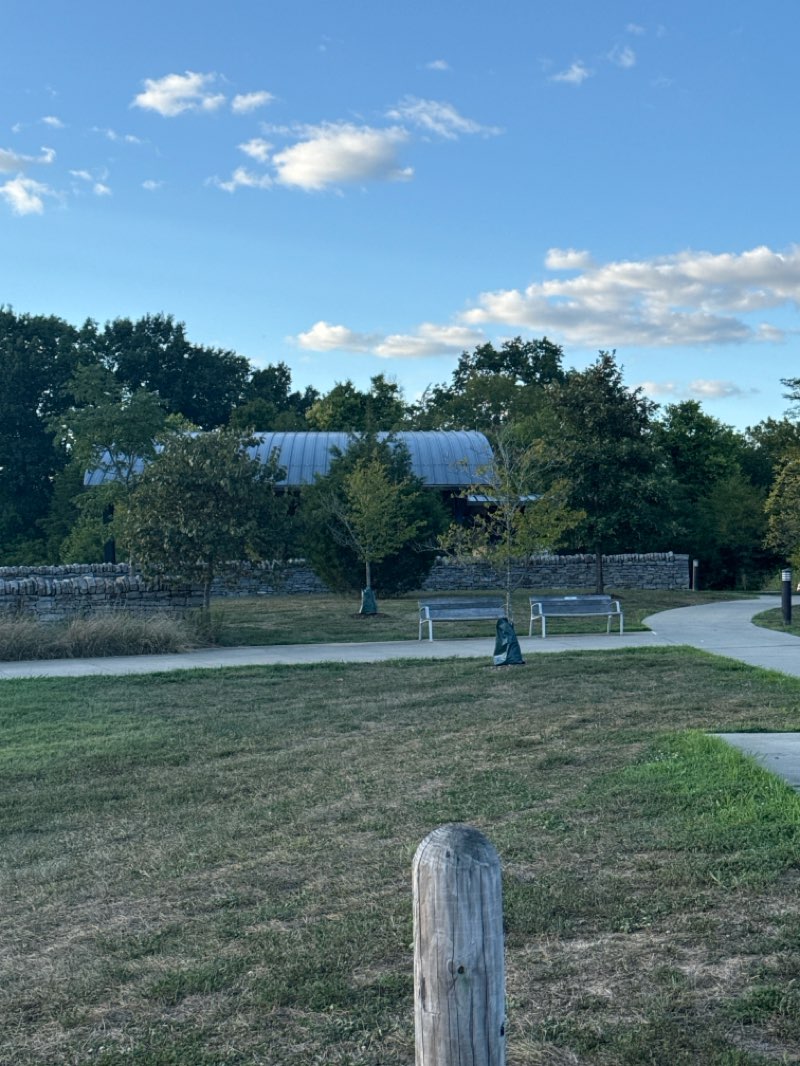 walking near me in Broad Run Park in autumn