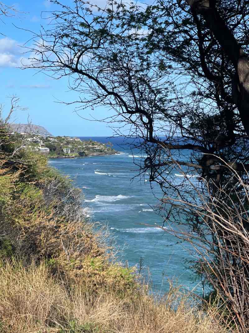 walking near me in Diamond Head Beach Park in winter