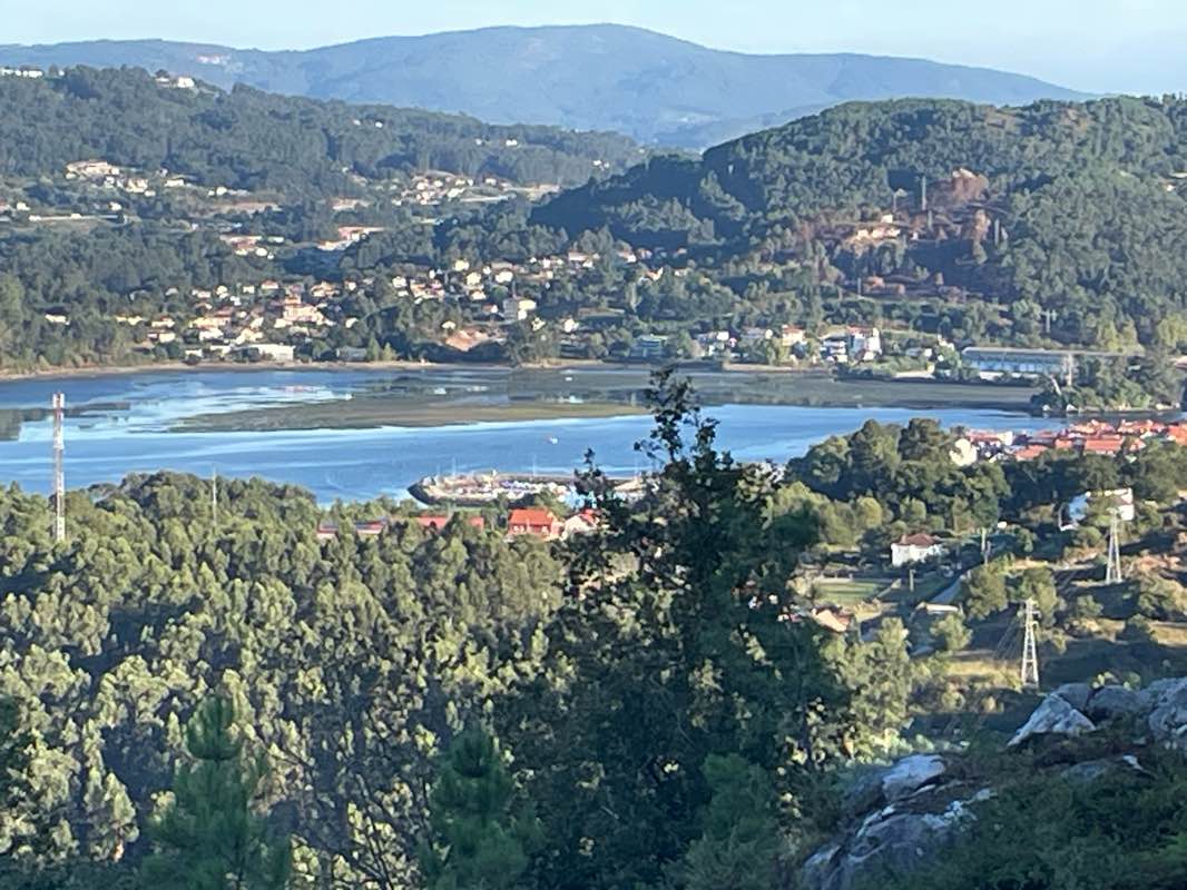 walking near me in Praza de Barcelos in winter