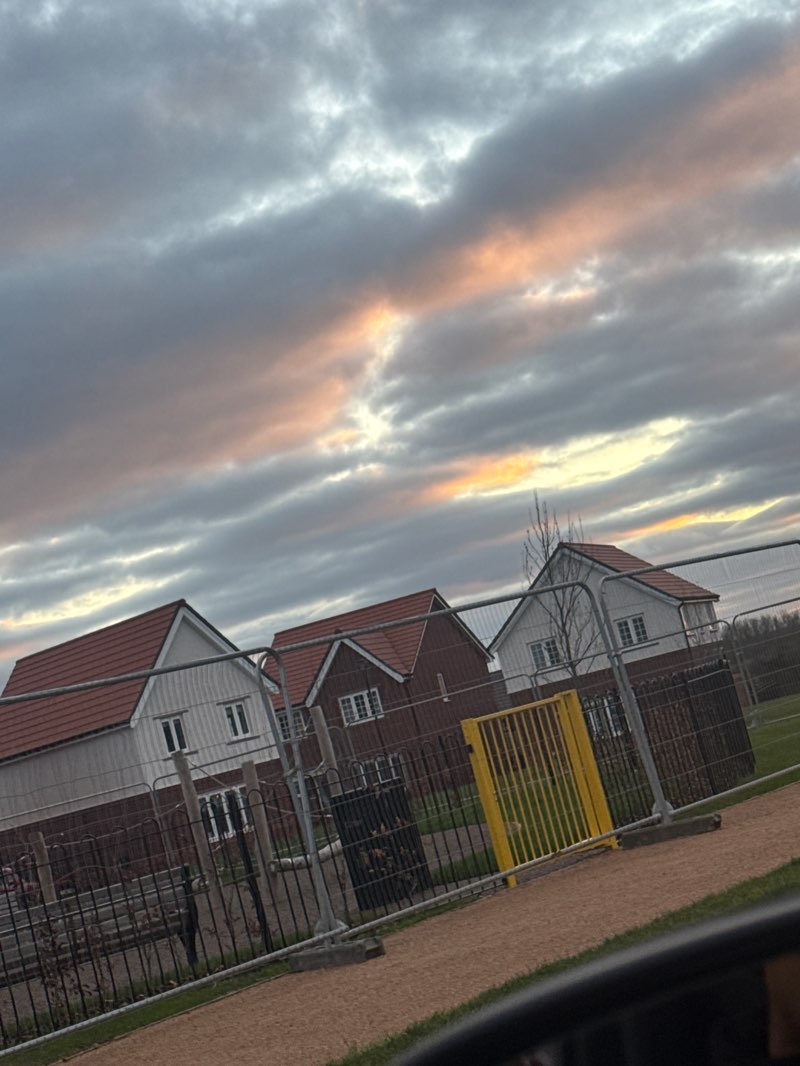 walking near me in Halsnead Park in winter