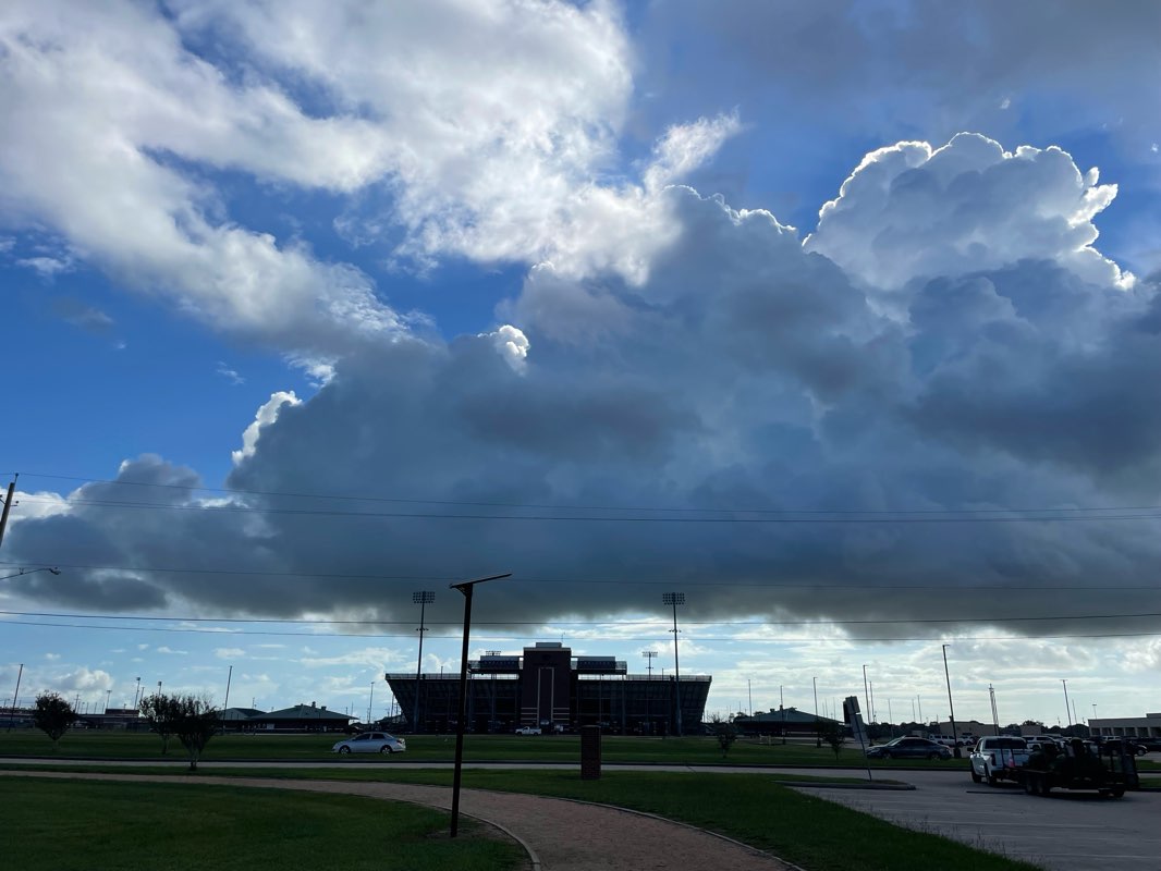 walking near me in Freedom Park Recreational Area in autumn