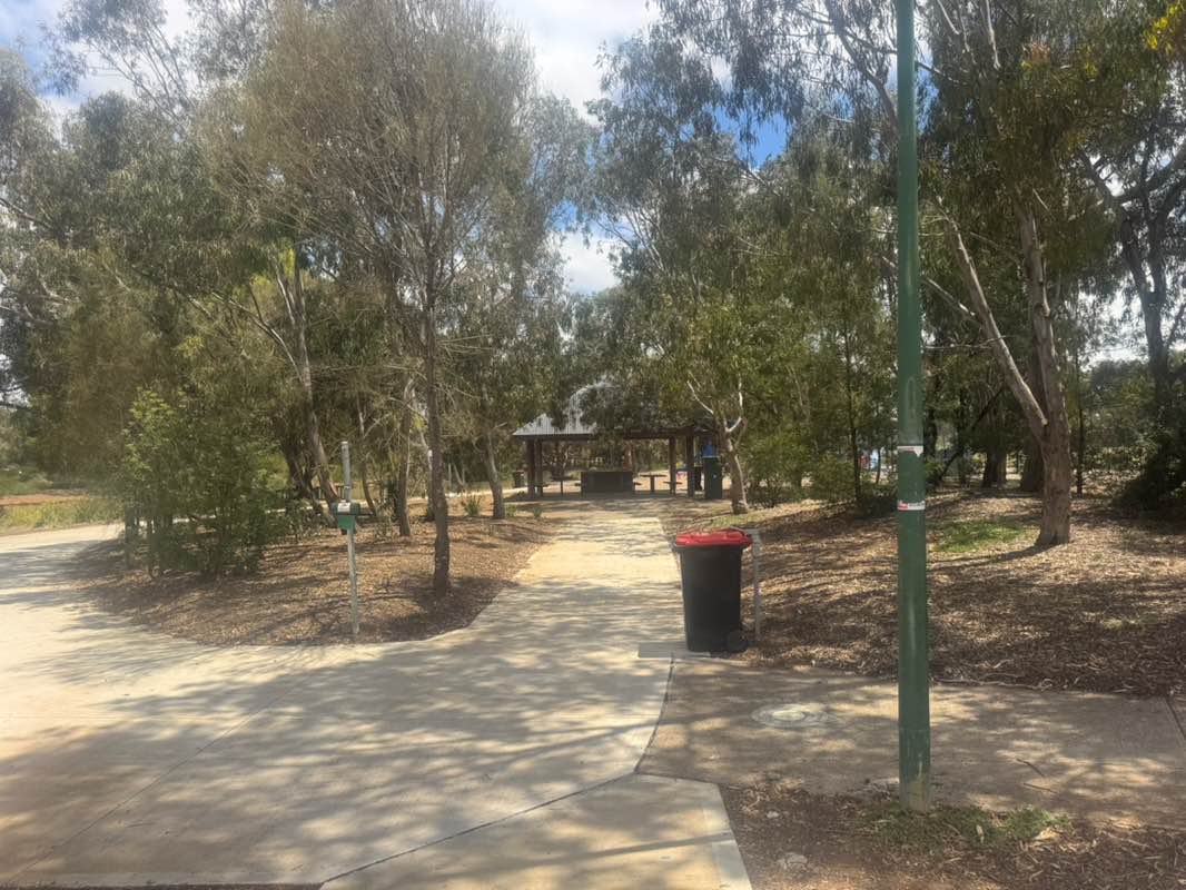 walking near me in Arthur Westlake Memorial Reserve in summer