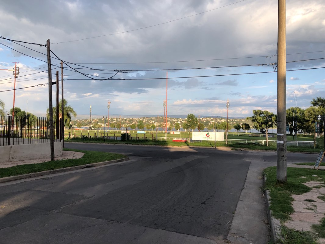 walking near me in Jardines Municipales in summer