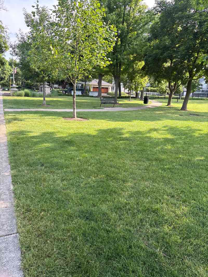 walking near me in Keystone Park in summer