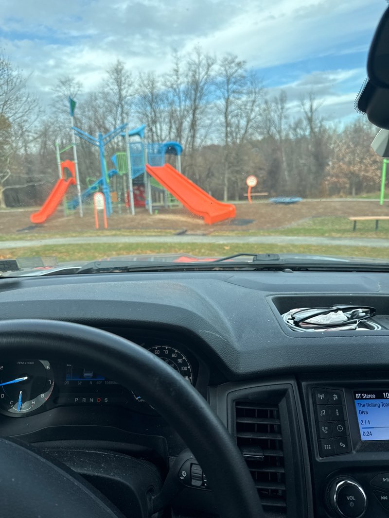 walking near me in Crown Point Park in autumn