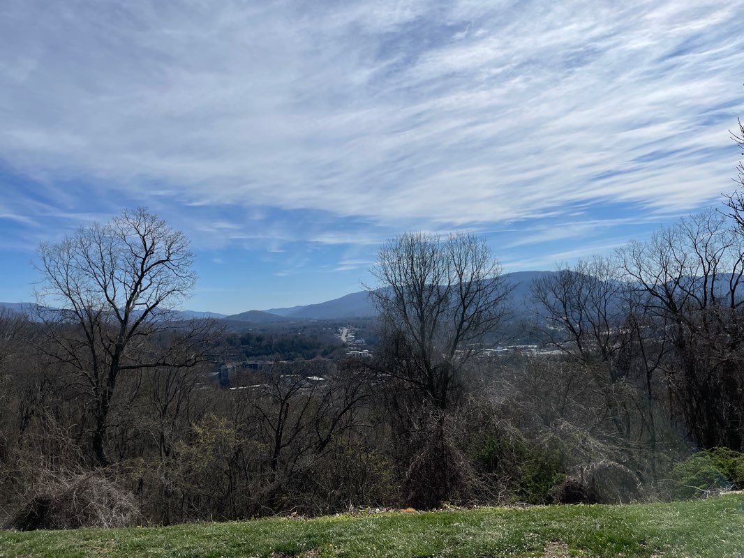 walking near me in Kenilworth Park in winter