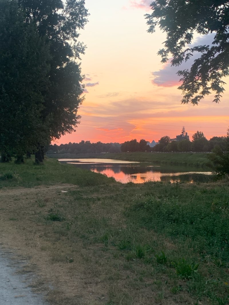 walking near me in Giardino Vittime di Via Fani in summer