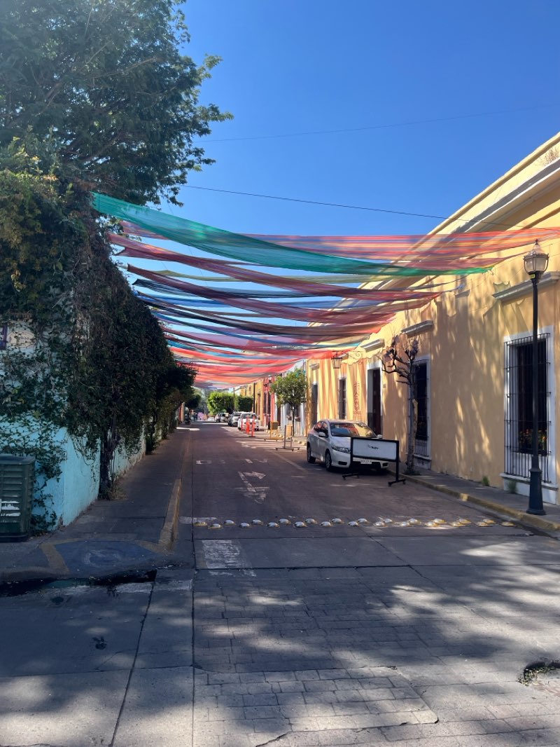 walking near me in Parque de la Revolución in autumn