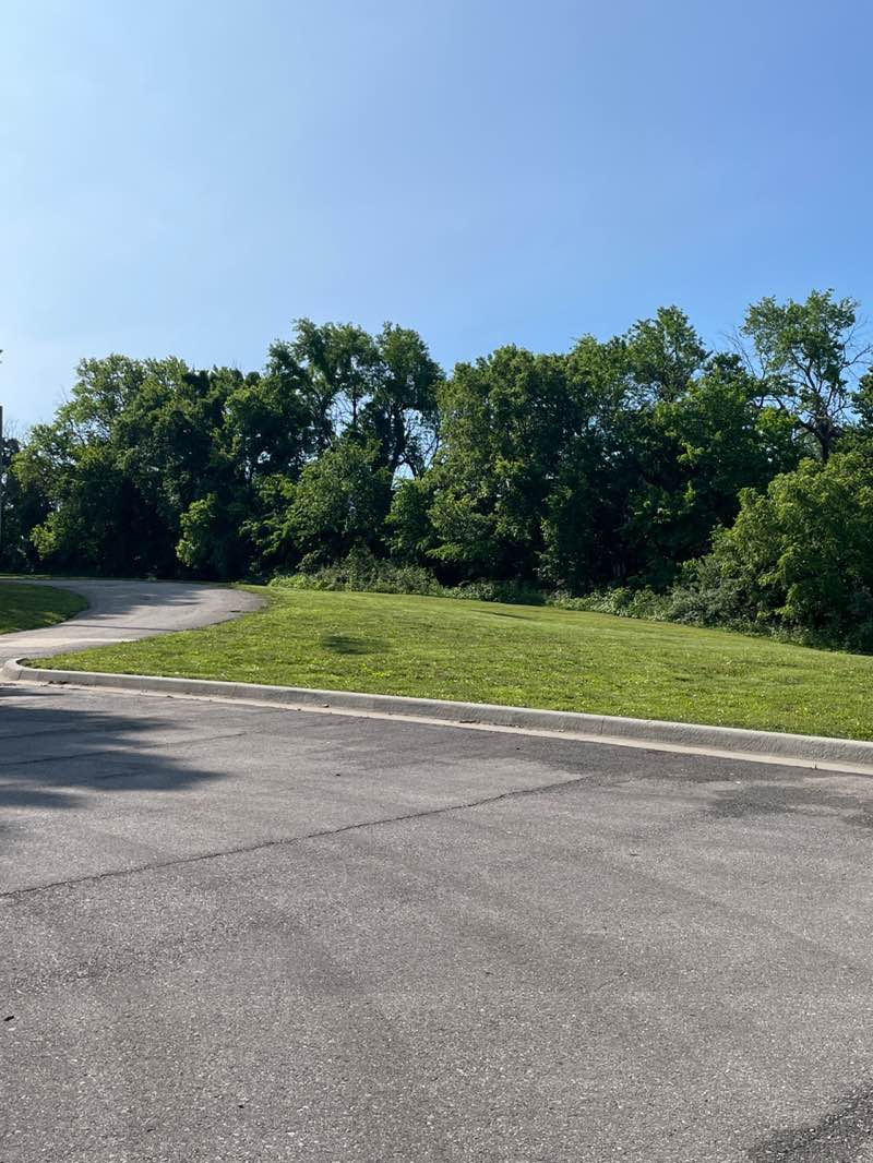 walking near me in Keystone Park in spring