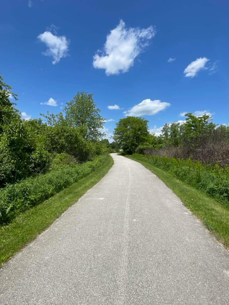 walking near me in Orland Grassland South in spring