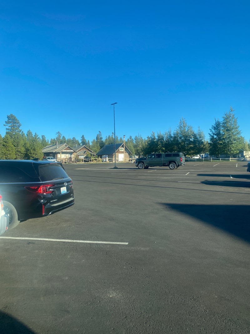 walking near me in Dunbar Park in autumn