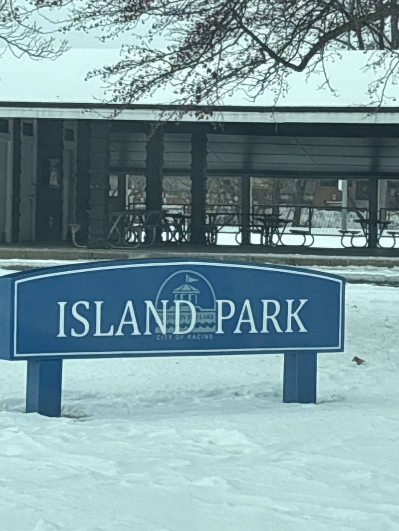 walking near me in Island Park in winter