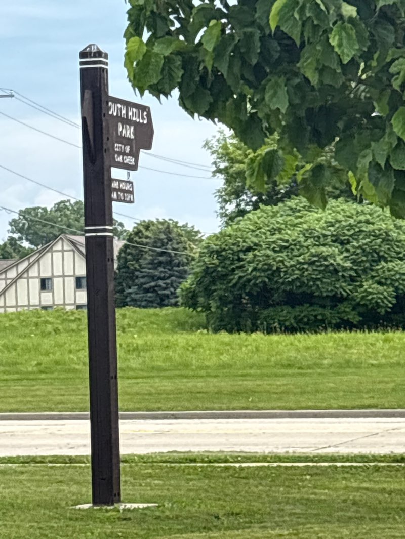 walking near me in South Hills Park in summer