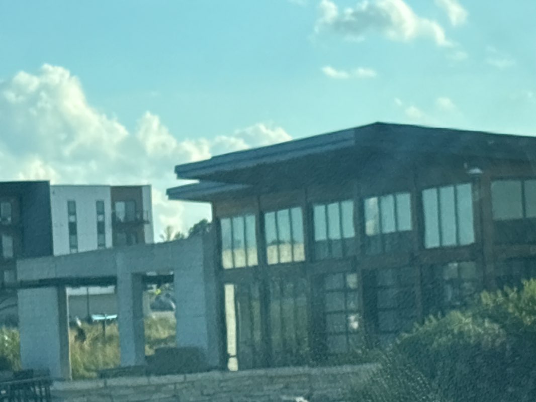 walking near me in Lake Vista Park in autumn