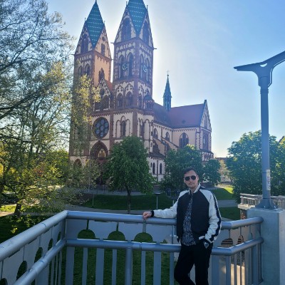 Adrian. 🇷🇴 post 2