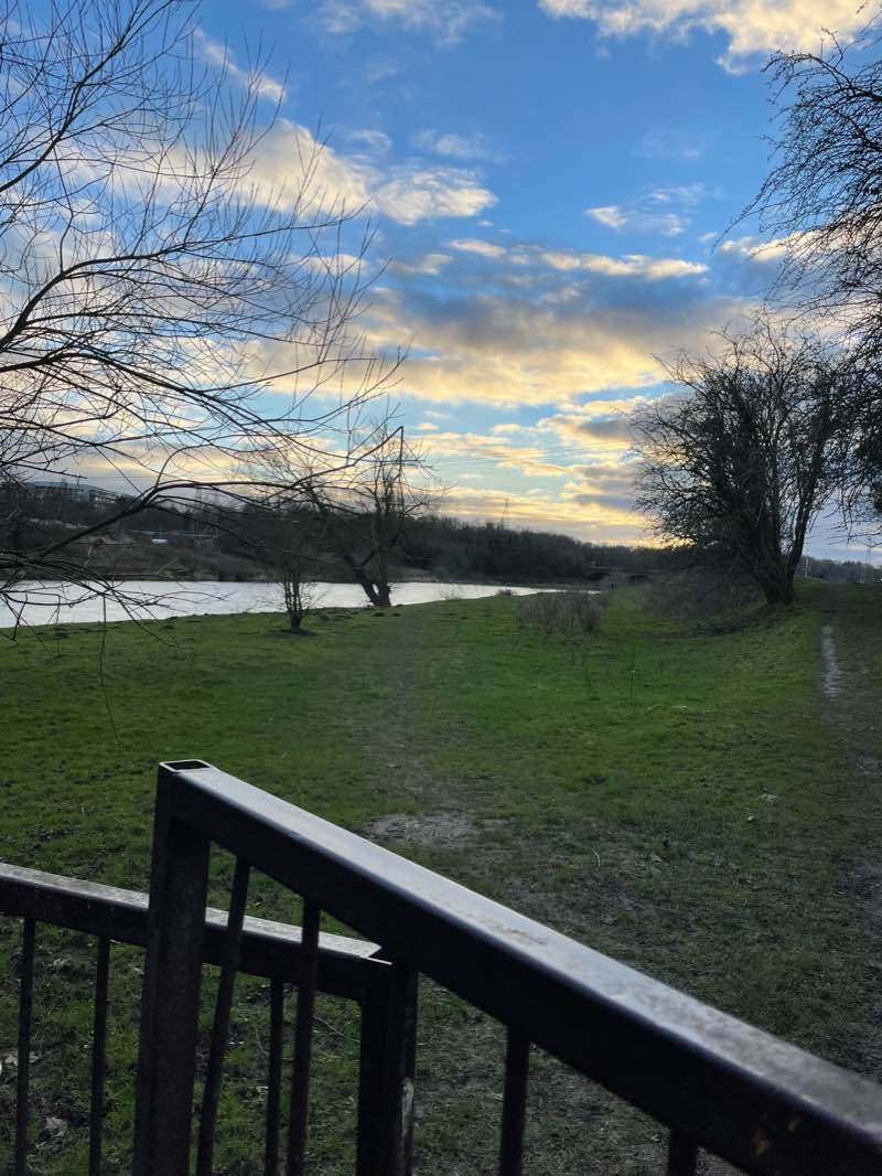 walking near me in Cavendish Park in winter