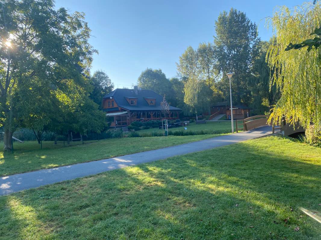 walking near me in Centrální park Kbely in winter