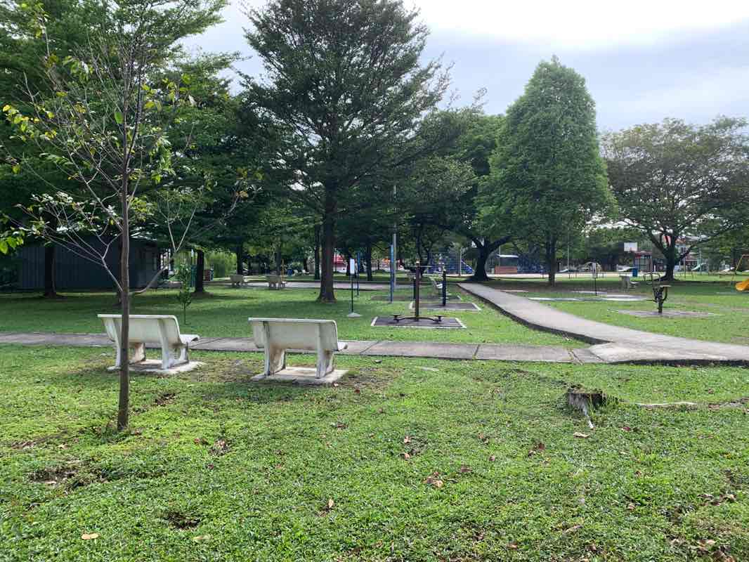 walking near me in USJ6 Park in winter