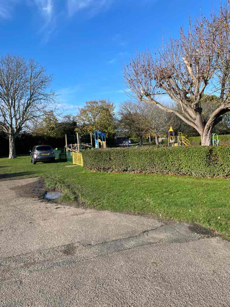 walking near me in Frinton Park Playing Fields in autumn