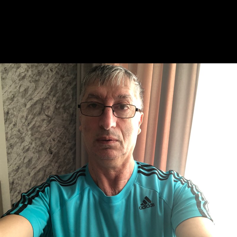 Ленрик Мартиросян