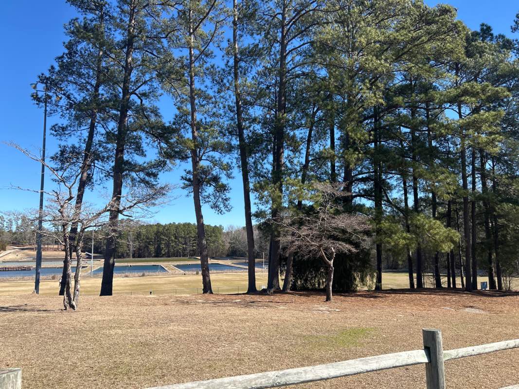 walking near me in Lake Rim Park in winter