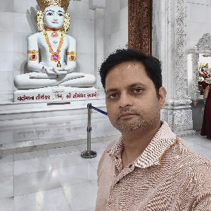 Deo Kumar profile