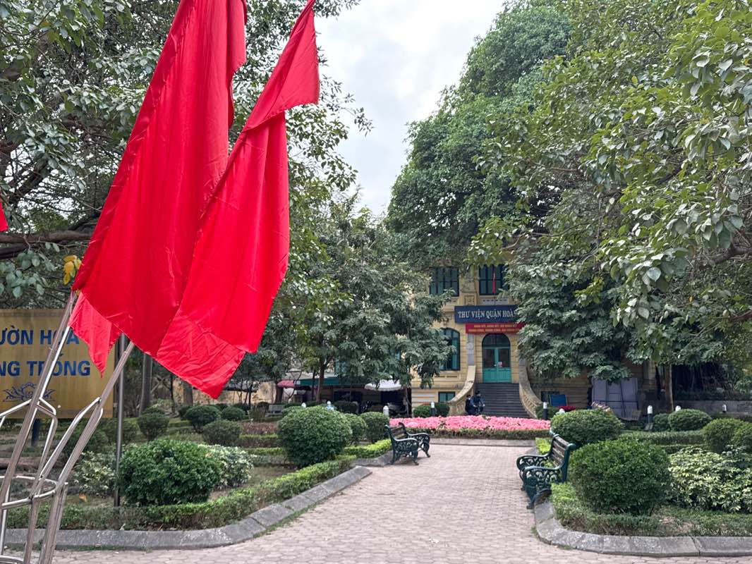 walking near me in Hang Trong Garden in winter