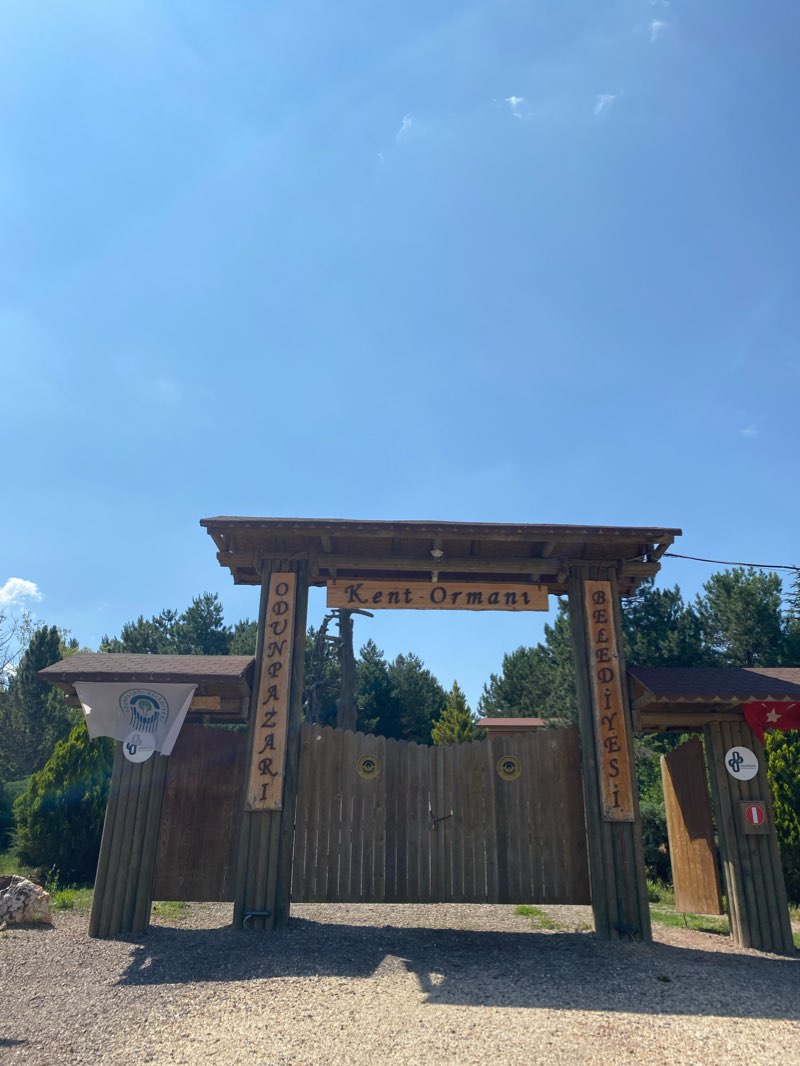 walking near me in Sazova Bilim Kültür Sanat Parkı in winter