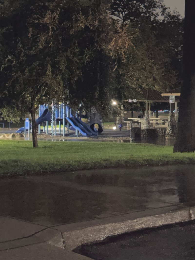 walking near me in Hermosa Park in autumn