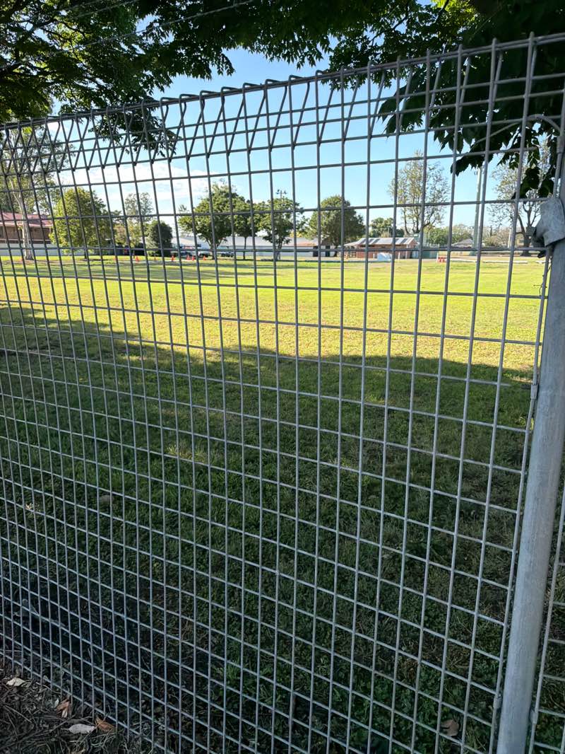 walking near me in Showground in spring