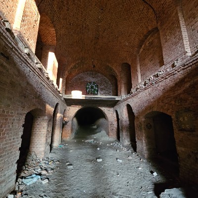 Hiking Thru Cities In History Виктор post image