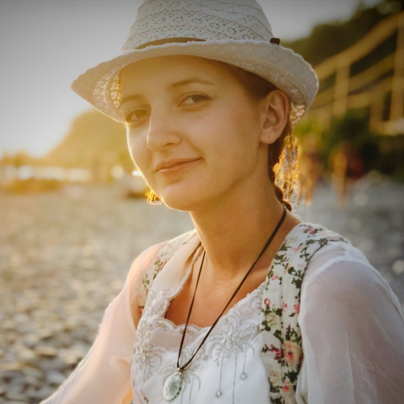 Полина Холина profile