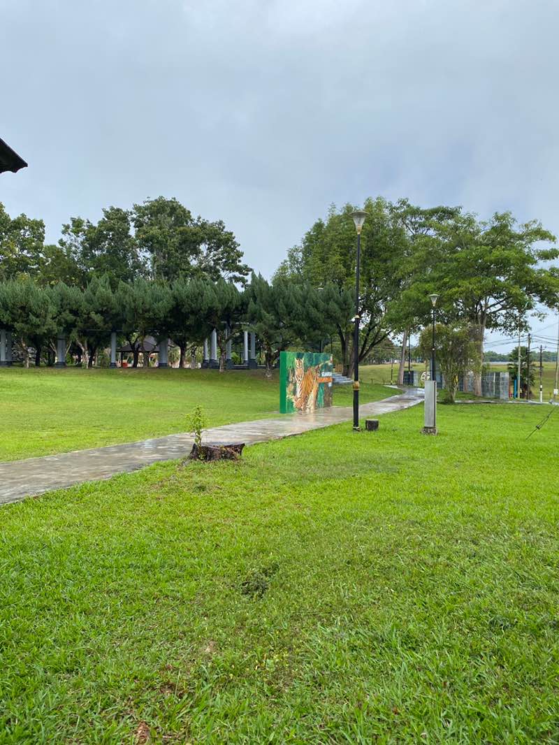 walking near me in Taman Inai in winter