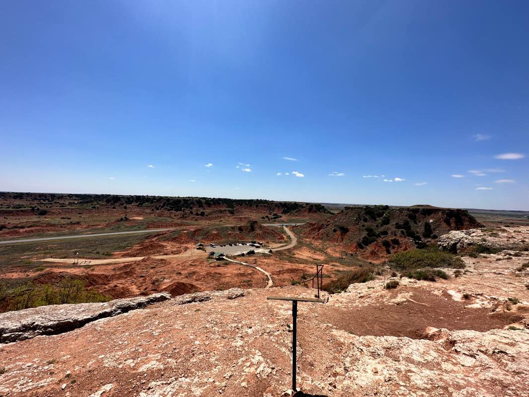 walking near me in Gloss Mountain State Park in winter