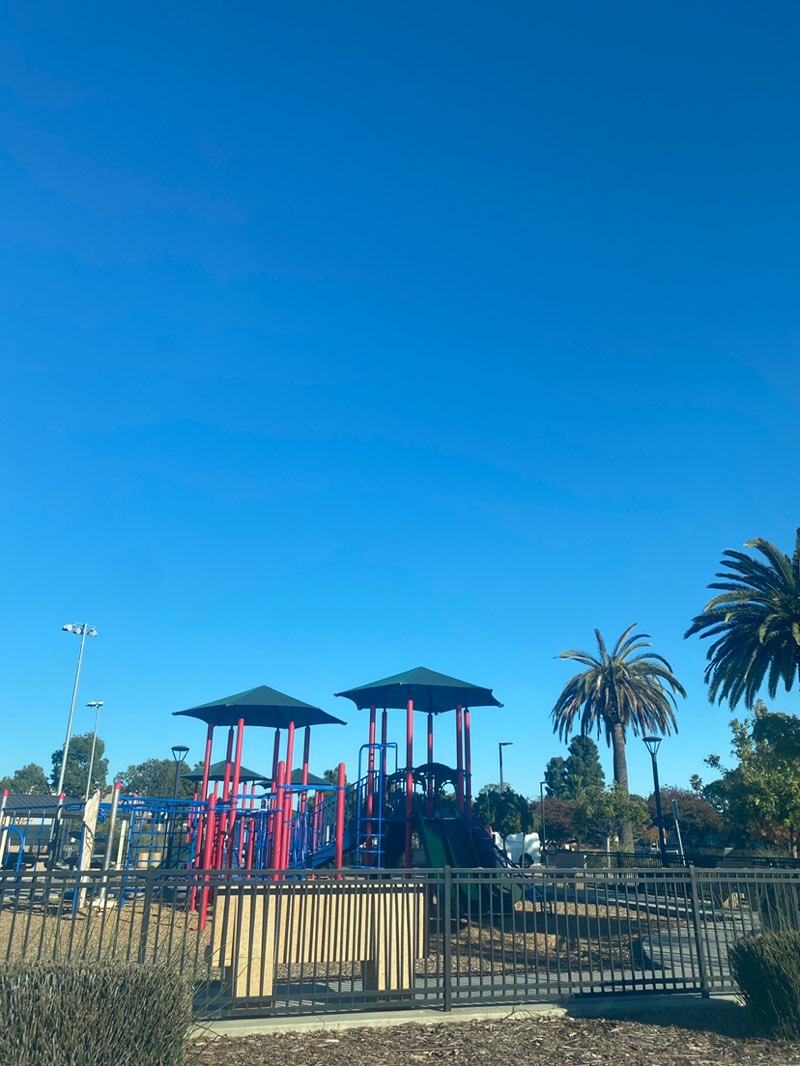 walking near me in Connors Park in winter