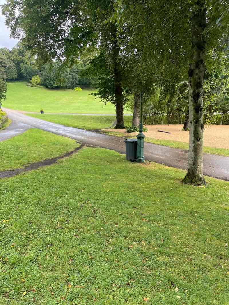 walking near me in Avenham Park in autumn