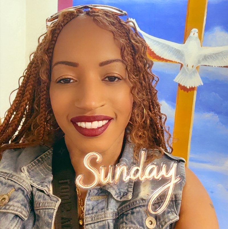 Robyn Riley profile