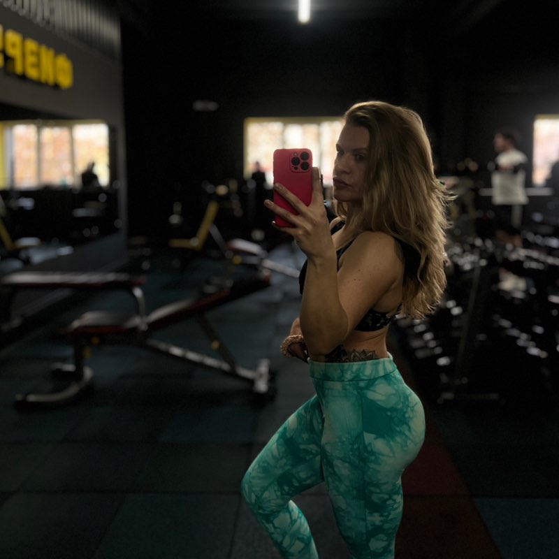 Blondik_butusik post 2