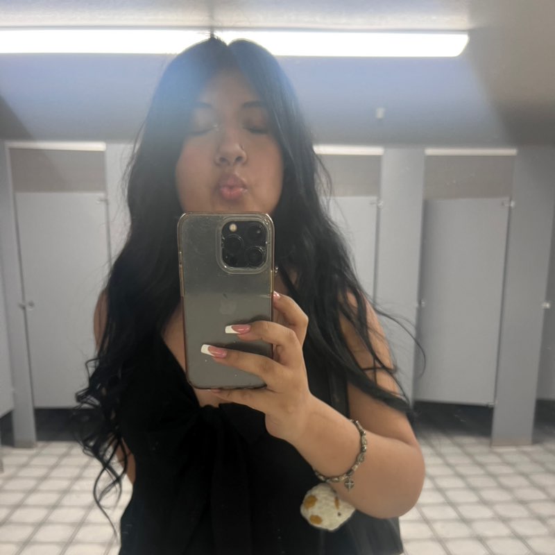 Mia
